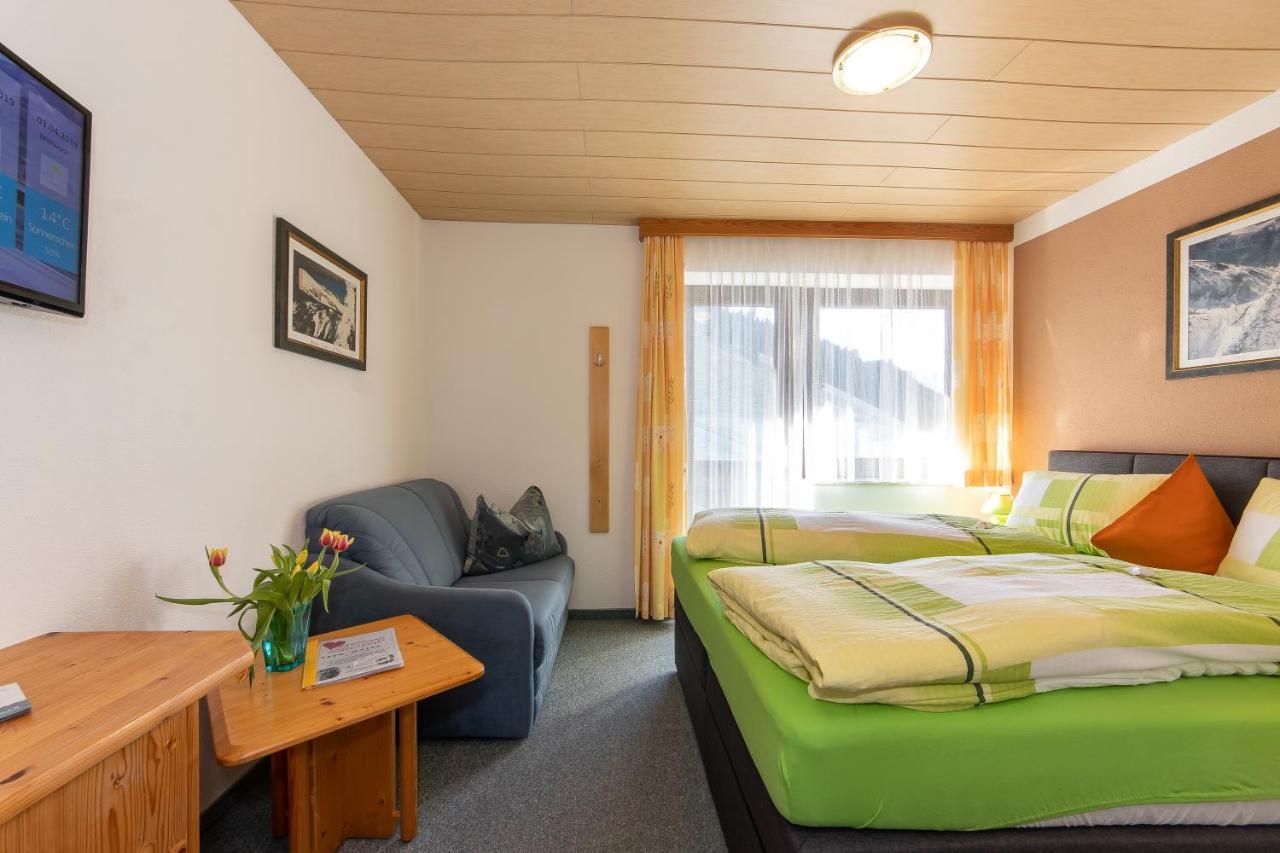 Fruehstuecks- Pension Sonnblickhof ラウリス エクステリア 写真