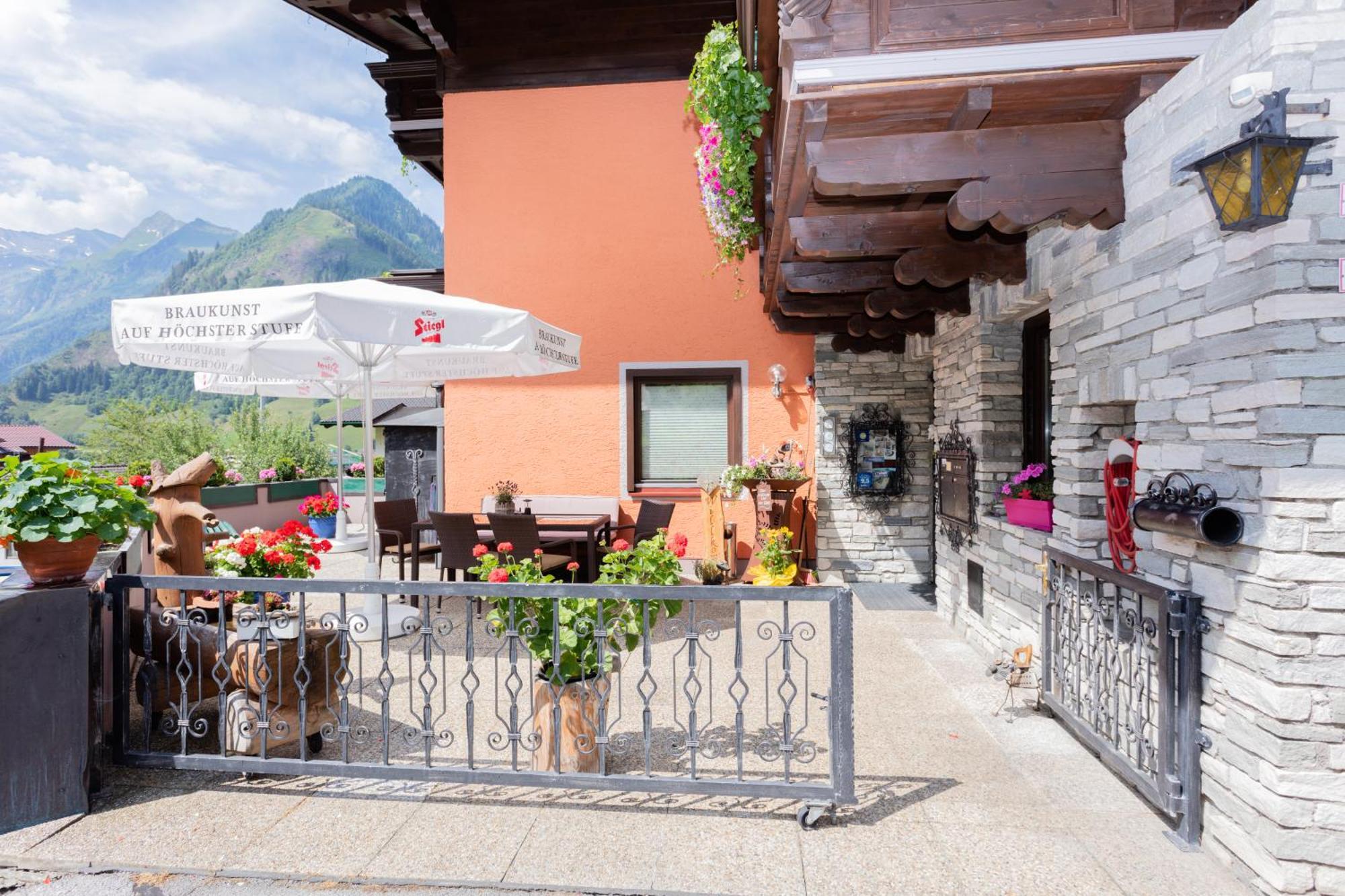 Fruehstuecks- Pension Sonnblickhof ラウリス エクステリア 写真