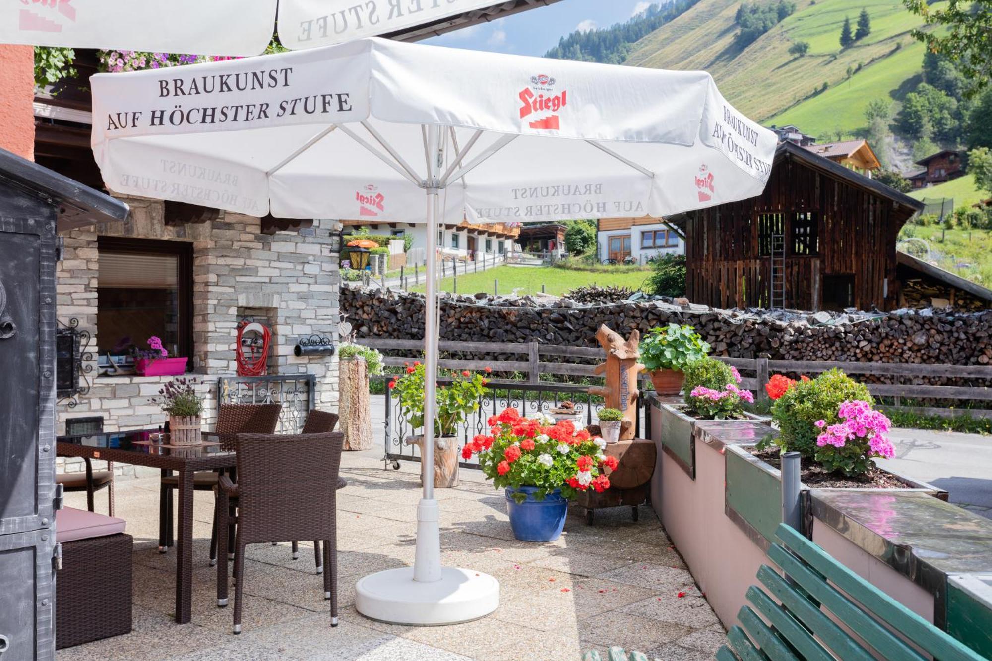 Fruehstuecks- Pension Sonnblickhof ラウリス エクステリア 写真